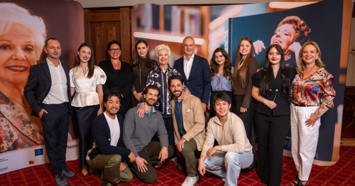 xxvi-megdunaroden-maistorski-klas-raina-kabaivanska-d-r-georgi-tekev-peter-barbalov-f-atanas-atanasov_1244x652_crop_478b24840a