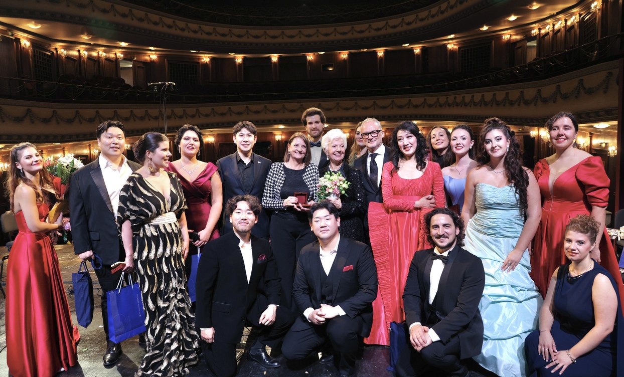 1_1244x752_crop_478b24840a