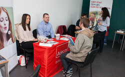 alumni-2015_250x154_crop_478b24840a