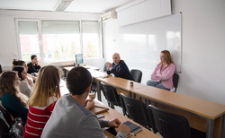 dsc-0008_250x154_crop_478b24840a