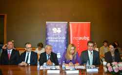 25-years-nbu-aubg-02_250x154_crop_478b24840a