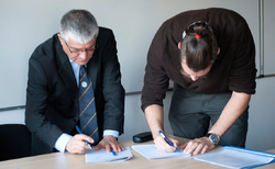 mayer13_250x154_crop_478b24840a