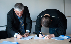 mayer14_250x154_crop_478b24840a