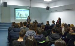 info-03_250x154_crop_478b24840a