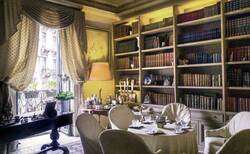 palazzo-pisani-ciancio-salotto-1_250x154_crop_478b24840a