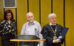 dsc0093_250x154_crop_478b24840a