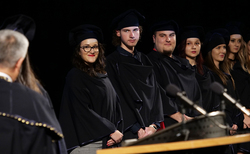 diplomanti1_250x154_crop_478b24840a