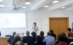 tutor-05_250x154_crop_478b24840a