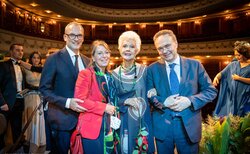 120300644-10158797481125929-158957692906747694-o_250x154_crop_478b24840a