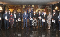 1_250x154_crop_478b24840a