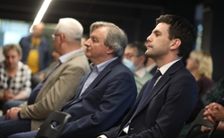 998-a9227_250x154_crop_478b24840a