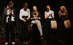 290433355-140323018652957-3223759694370385933-n_250x154_crop_478b24840a