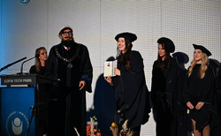 dsc-4366_250x154_crop_478b24840a