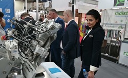 maxresdefault-2_250x154_crop_478b24840a