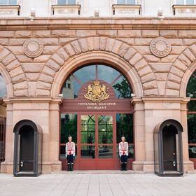 prezidentstvo-anons-bg_280x280_crop_478b24840a