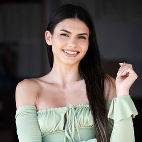 yoana-andreeva-vidalmedia-bg_280x280_crop_478b24840a