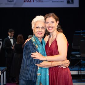 aleksandrina-mihailova-s-raina-kabaivanska-f-alexander-bogdan-tompsun_280x280_crop_478b24840a