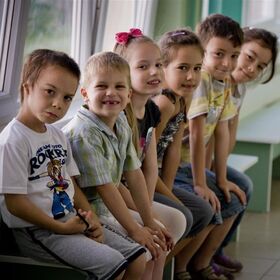 deca-unicef-bg_280x280_crop_478b24840a