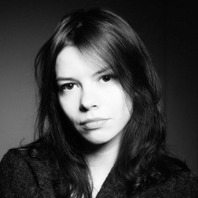 teodora-nikolova-divamagazinebg_280x280_crop_478b24840a