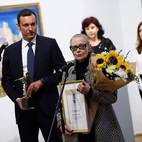 459831494-916855497136260-6260081849591143045-n_280x280_crop_478b24840a