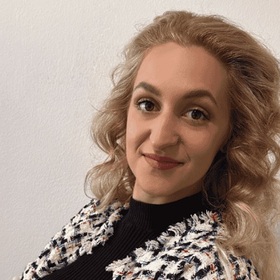 mariela-hristova-maikomila-bg_280x280_crop_478b24840a