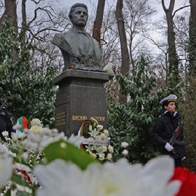 varna-otbelqzva-152-g-ot-gibelta-na-vasil-levski-varna24-bg_280x280_crop_478b24840a