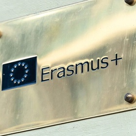 erasmus-v-kapital_280x280_crop_478b24840a