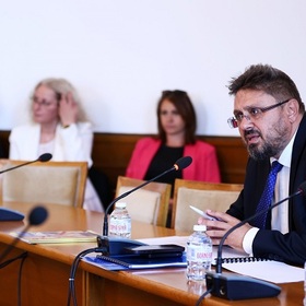 034_280x280_crop_478b24840a