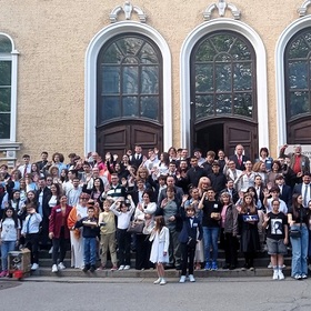 016_280x280_crop_478b24840a