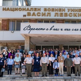 017_280x280_crop_478b24840a