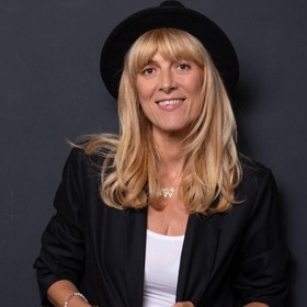 avgustina-markova-tuti-codefashion-bg_280x280_crop_478b24840a