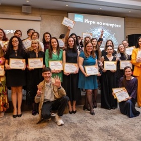 017-redlink-bg_280x280_crop_478b24840a