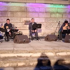 009-bta_280x280_crop_478b24840a