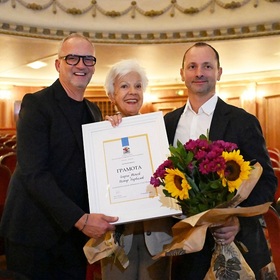 002-film-raina-f-kosio-hadgigenchev_280x280_crop_478b24840a