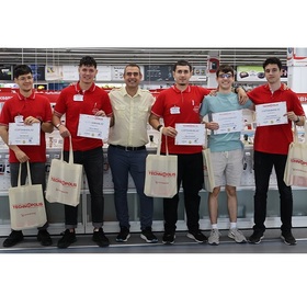 011-it-dir-bg_280x280_crop_478b24840a