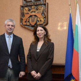 varna-privlicha-studenti-ot-armeniq-chernomore-bg_280x280_crop_478b24840a