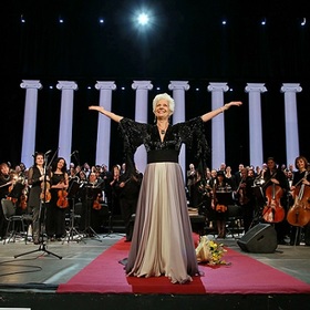 raina-kabaivanska-snimka-viktor-viktorov_280x280_crop_478b24840a