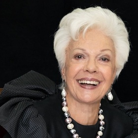 rajna-kabaivanska-kostadin-krustev-koko_280x280_crop_478b24840a