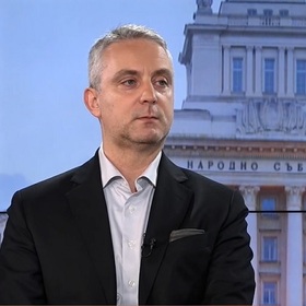 stoil-mollov-euronewsbulgaria-com_280x280_crop_478b24840a