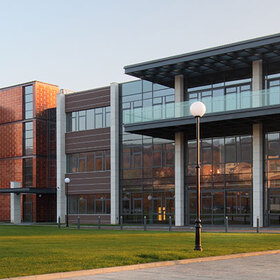 aubg-wikipedia_280x280_crop_478b24840a