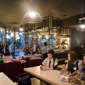 dsc-0019_280x280_crop_478b24840a