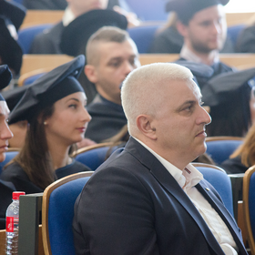 dsc-0104_280x280_crop_478b24840a