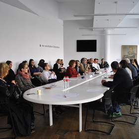 4_280x280_crop_478b24840a