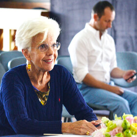 rk-audiencejpg_280x280_crop_478b24840a