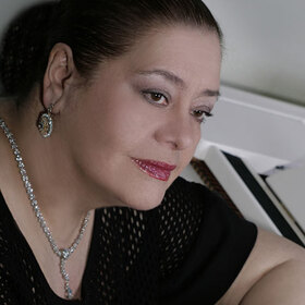 larisa-2_280x280_crop_478b24840a