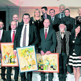 photo-6_280x280_crop_478b24840a