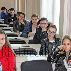 12-kandidati_280x280_crop_478b24840a