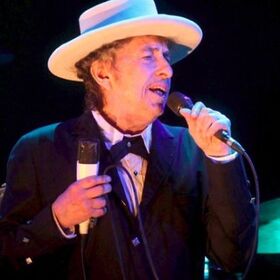 bob-dilan_280x280_crop_478b24840a