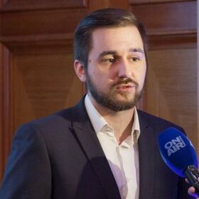 aleksandur-krustev_280x280_crop_478b24840a
