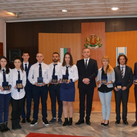 kmetut-nagradi_280x280_crop_478b24840a